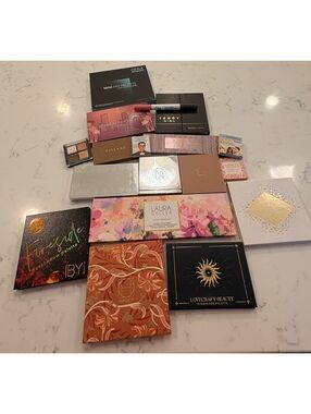 44 New, Never Used Mixed Lot of Eyeshadow Palettes and Makeup Products